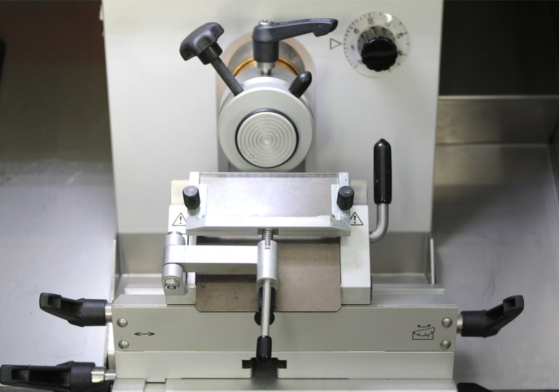 Leica CM1850-3-1 Cryostat Microtome Blade Holder