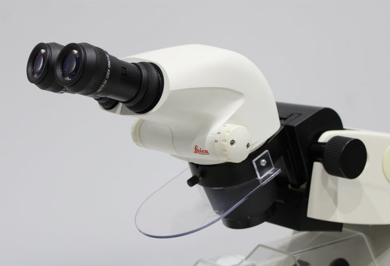 Leica EMUC6 Ultramicrotome microscope