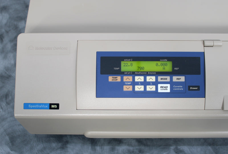 Molecular Devices SpectraMax M5 Multi-Mode Microplate Reader and Laptop