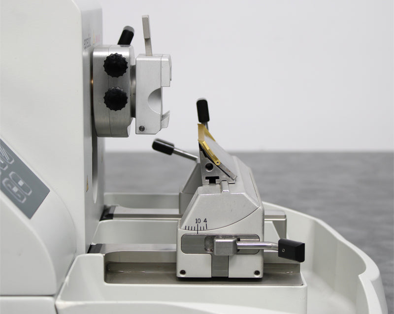 Epredia HM 340E Electronic Rotary Microtome 905190 with Blade Holder