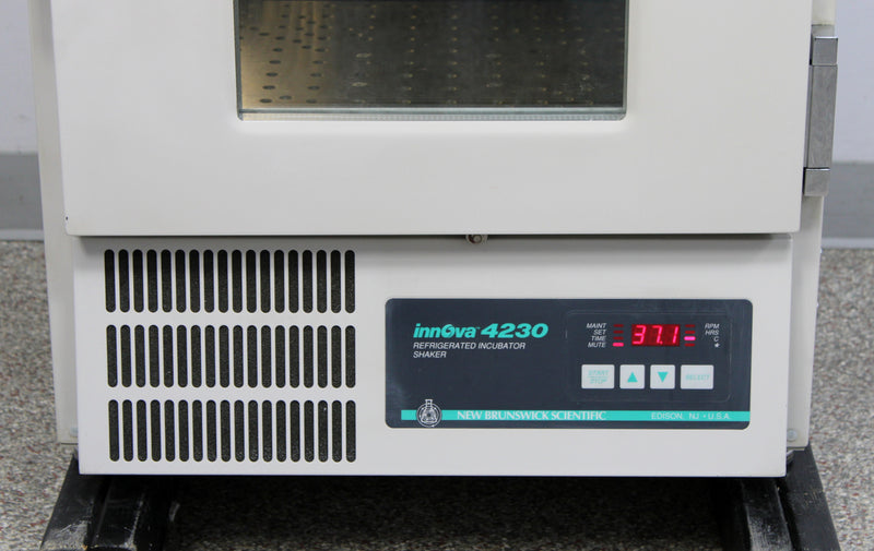 New Brunswick Scientific Innova 4230 Refrigerated Incubator Shaker M1233-1000