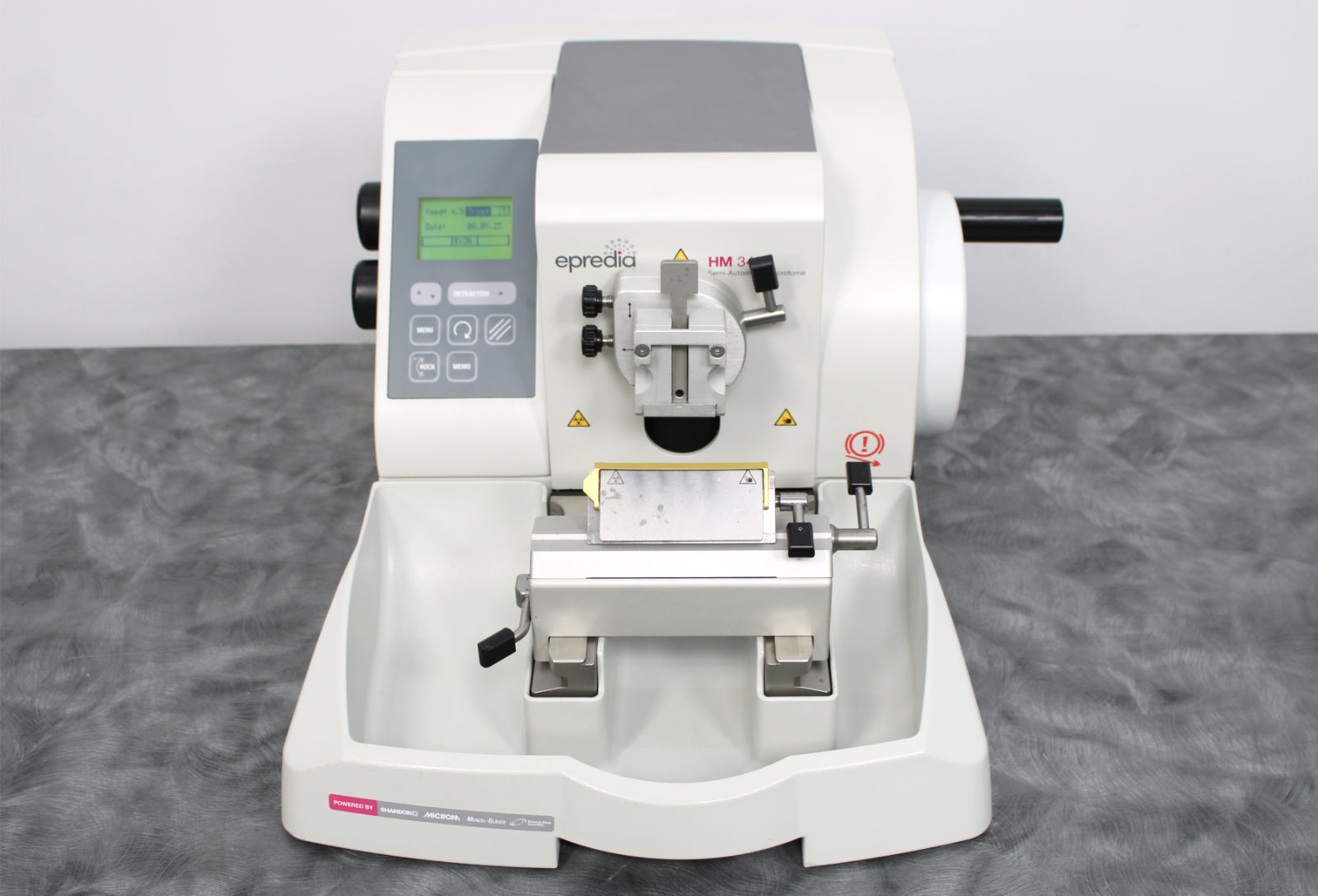 Hm340e Epredia HM 340E Electronic Rotary Microtome 905190 and Blade Holder