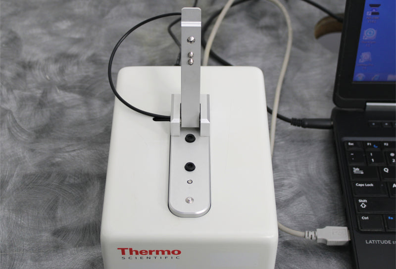 Thermo Scientific NanoDrop 1000 UV/Vis Spectrophotometer with Laptop