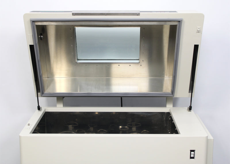 New Brunswick Scientific Innova 4330 Refrigerated Incubator Shaker M1193-0101