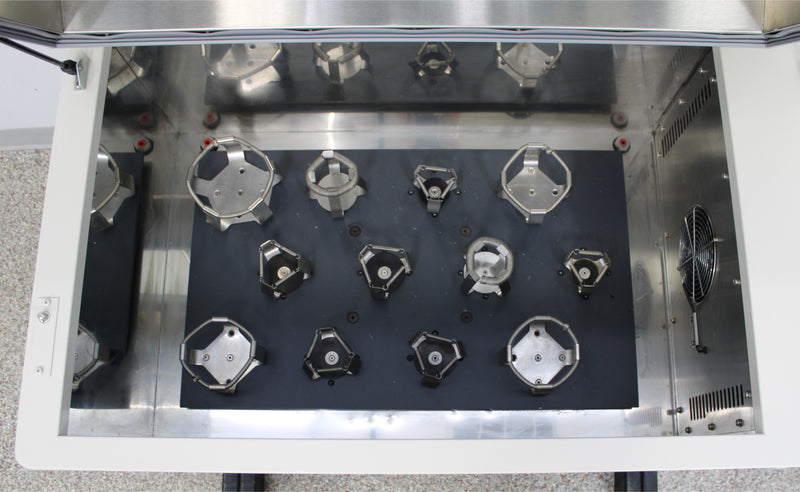 New Brunswick Scientific Innova 4330 Refrigerated Incubator Shaker M1193-0101