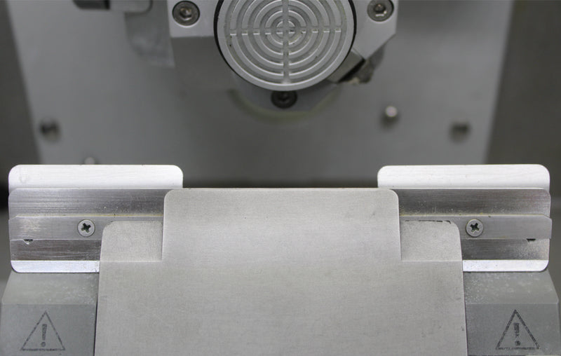 Sakura Tissue-Tek Cryo3 Flex D 6201 Microtome Cryostat and Blade Holder