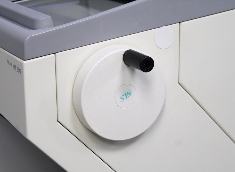 Thermo Scientific Microm HM 550 PD Microtome Cryostat 956424D with Blade Holder
