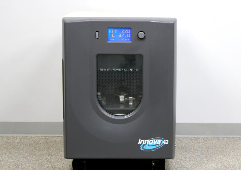 New Brunswick Innova 42R Refrigerated Incubator Shaker M1335-0004