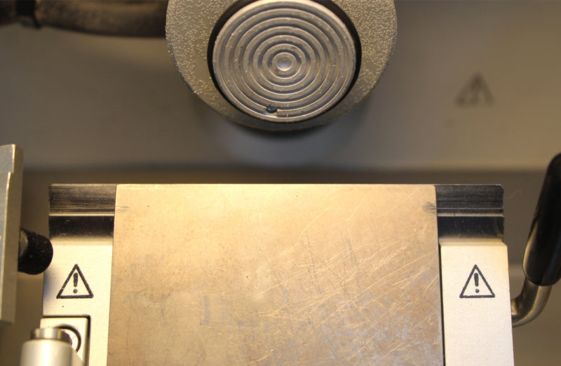 Leica CM1900-3-1 Microtome Cryostat 045227382 and Blade Holder