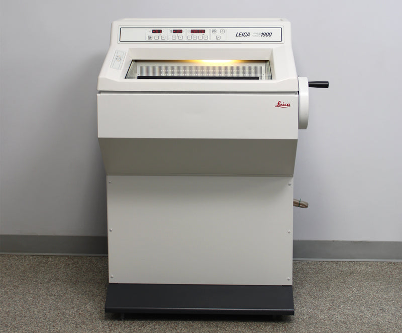 Leica CM1900-3-1 Microtome Cryostat 045227382 and Blade Holder