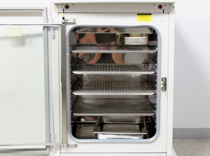 Thermo Scientific Forma 3110 Series II Water Jacketed CO2 Incubator w/ 4 Shelves