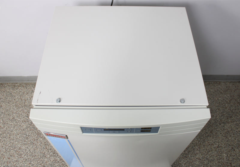 Thermo Scientific Forma 3110 Series II Water Jacketed CO2 Incubator w/ 4 Shelves