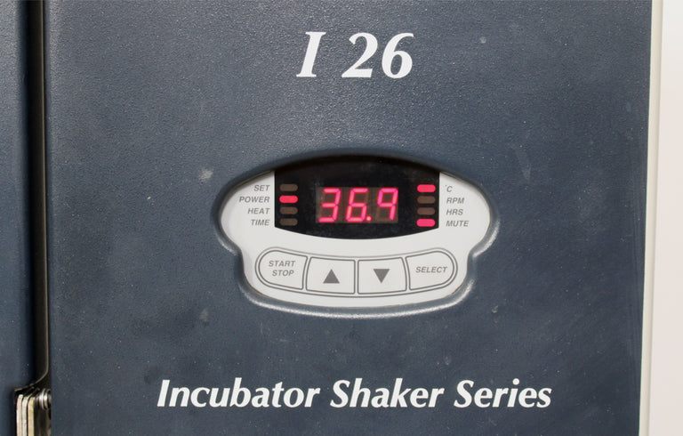 New Brunswick I26R Refrigerated Incubator Shaker Series