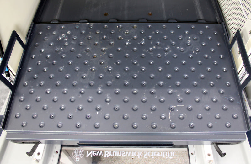 New Brunswick I26R Refrigerated Incubator Shaker Series