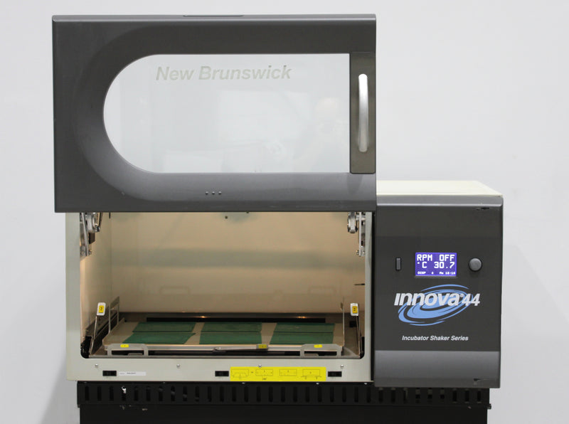 New Brunswick Eppendorf Innova 44R Refrigerated Incubator Shaker M1282-0014