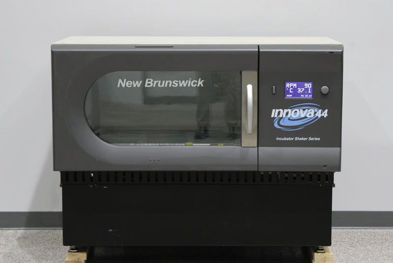 New Brunswick Eppendorf Innova 44R Refrigerated Incubator Shaker M1282-0014