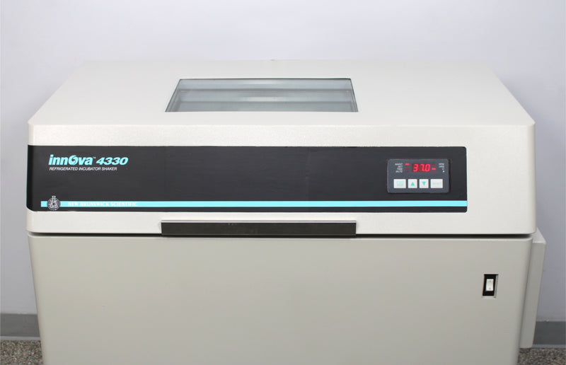 New Brunswick Scientific Innova 4330 Refrigerated Incubator Shaker M1193-1010