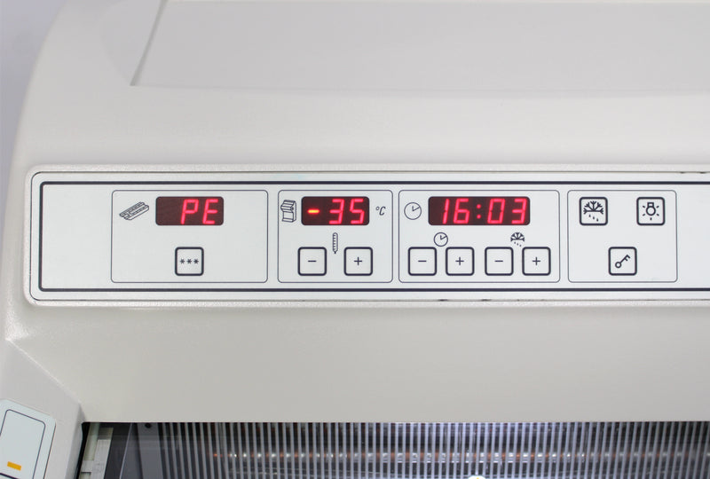 Leica CM1850-3-1 Microtome Cryostat 047131148 with Blade Holder