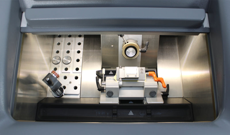 Thermo Shandon HM525 NX UV Cryostat Microtome 956641 with UV Disinfection