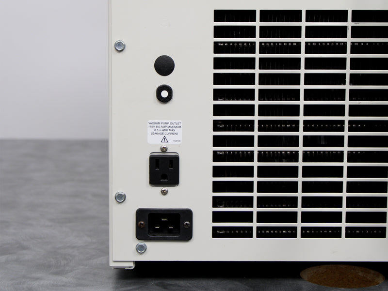 Labconco FreeZone 2.5 Plus Benchtop Freeze Dryer 7670020 and 12-Port Manifold