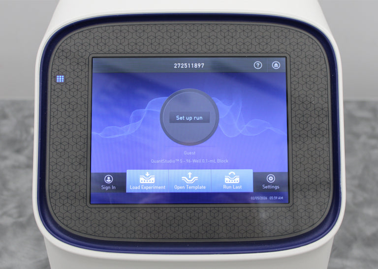 Applied Biosystems QuantStudio 5 Real-Time PCR A28133 with 96-Well 0.1ml Block