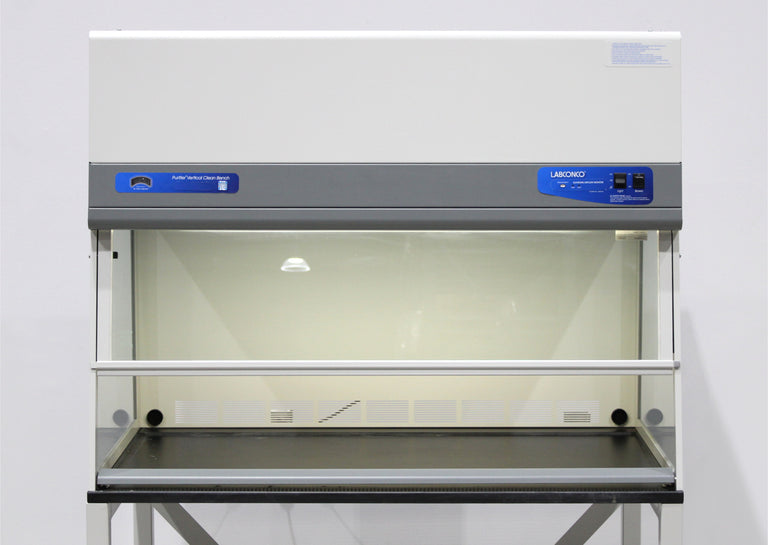 Labconco 4’ Purifier Vertical Clean Bench 230V with Airflow Monitor