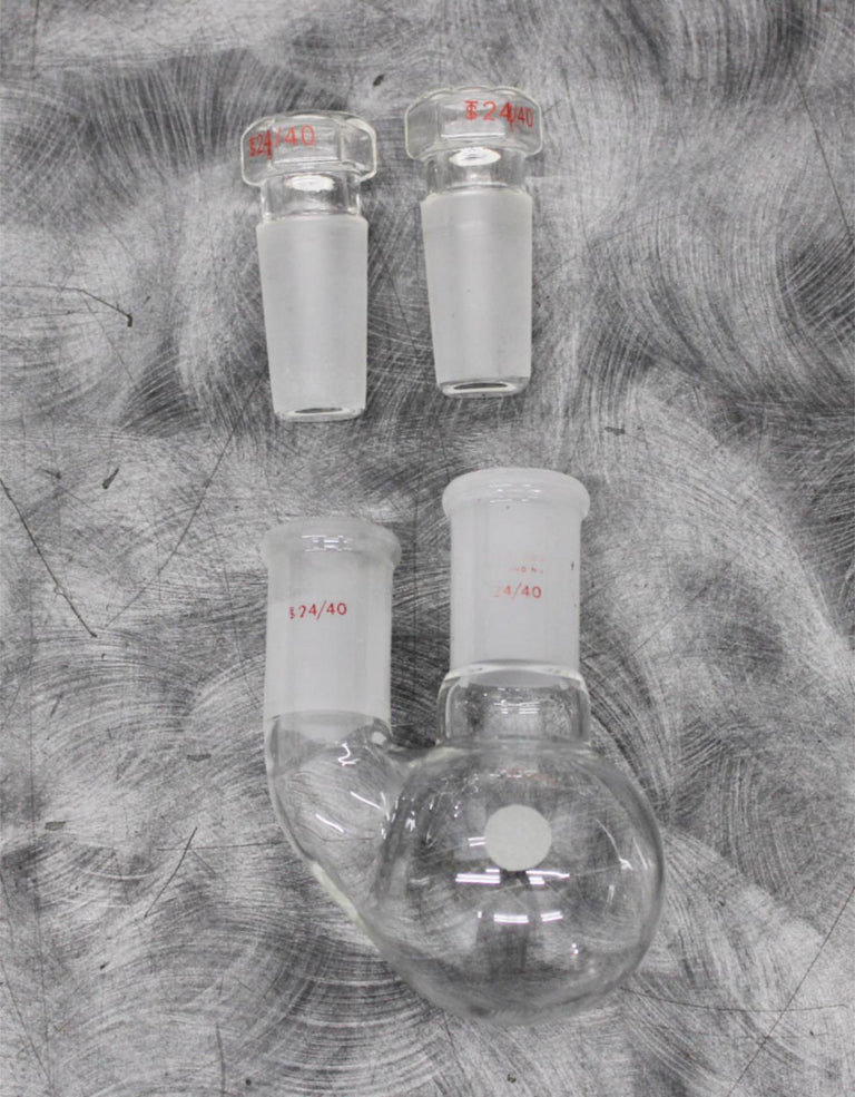 StonyLab 2-Neck 100mL Round Bottom Flask 24/40 Joint and 2 Glass Stoppers 24/40