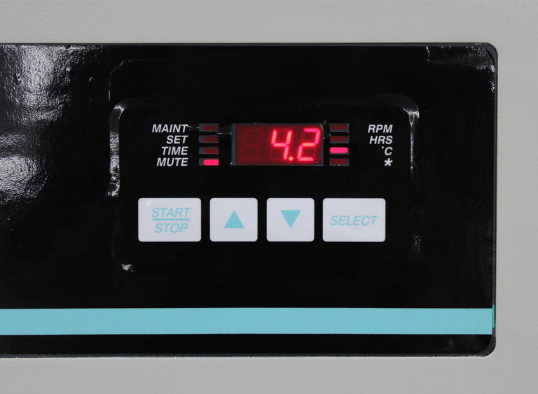 New Brunswick Scientific Innova 4330 M1193-0101 Refrigerated Incubator Shaker