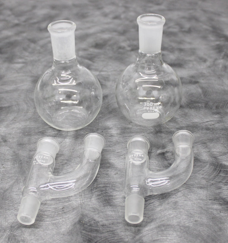 Pyrex 300mL Flat Bottom Recovery Flask 24/40 and Three-Way Claisen Adapter 19/22
