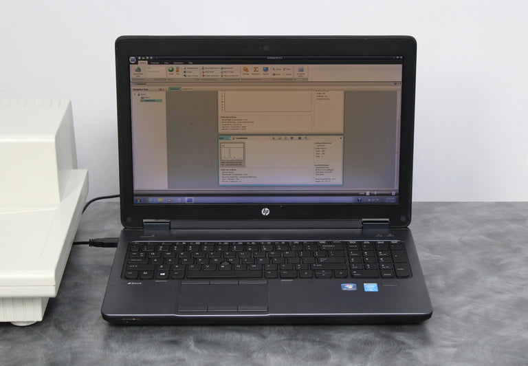 Molecular Devices SpectraMax M2e Multimode Microplate Reader with Laptop