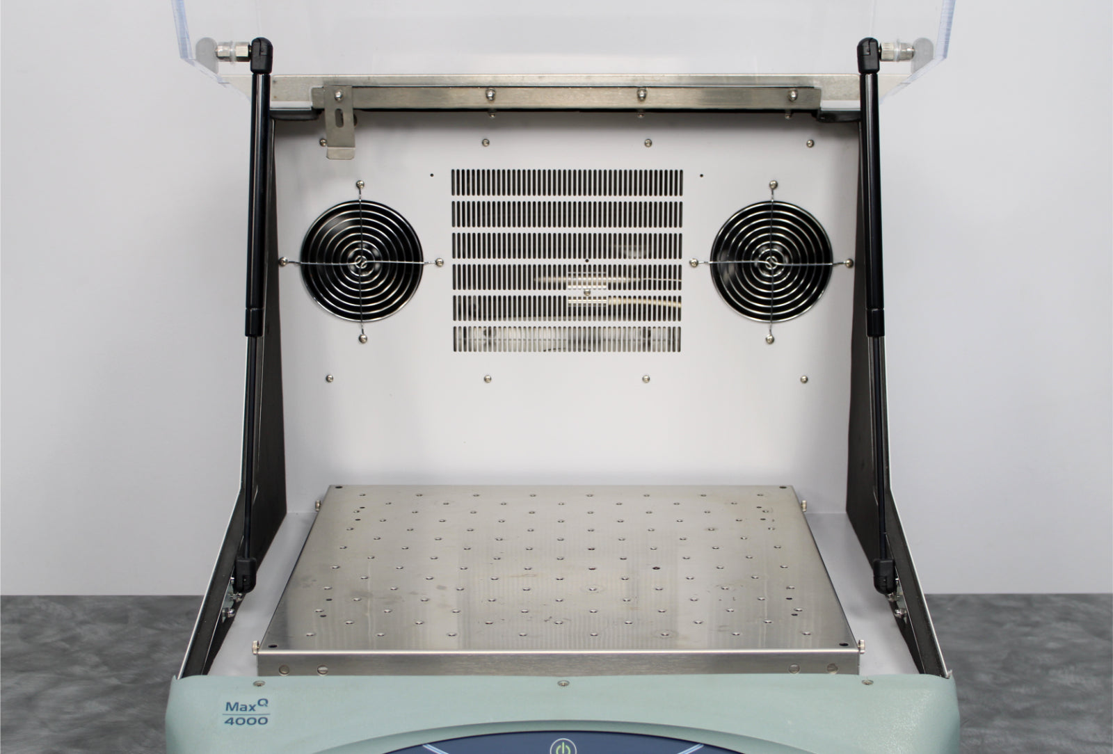 Barnstead Lab Barnstead Lab-Line MaxQ 4000 Benchtop Orbital Incubator Shaker SHKE400