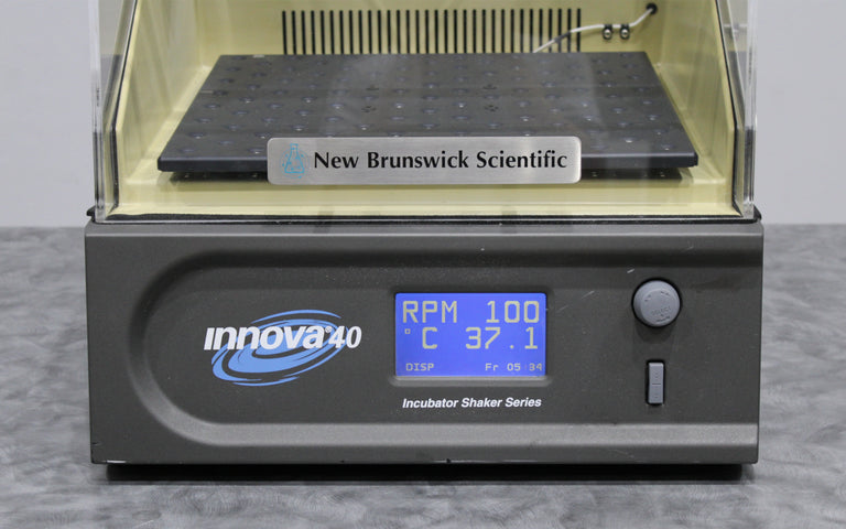 New Brunswick Scientific Innova 40 Benchtop Orbital Incubator Shaker