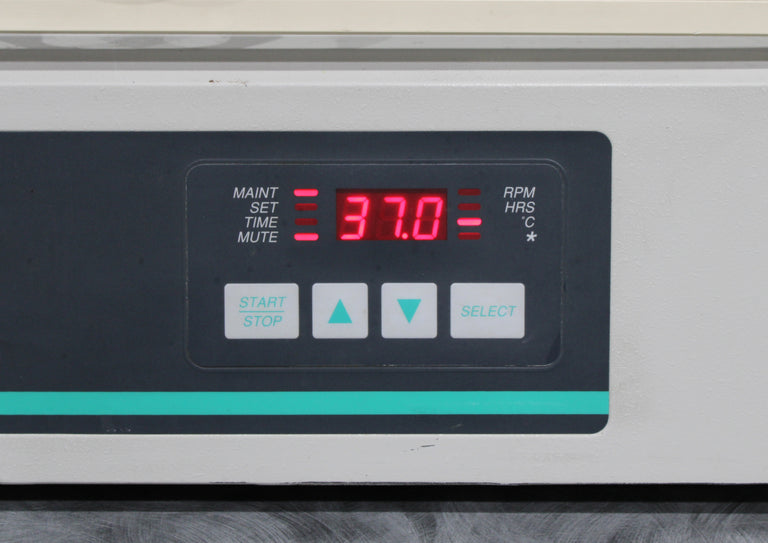 New Brunswick Scientific Innova 4080 Incubator Shaker M1192-0110