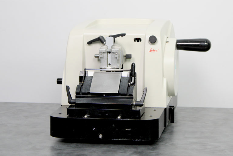 Leica RM 2125 Manual Rotary Microtome 045737998 with Knife Holder