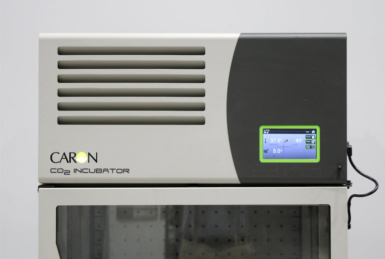 Caron 7400-25-1 Reach-In CO2 Incubator 115V 708 Liters with 4 Shelves
