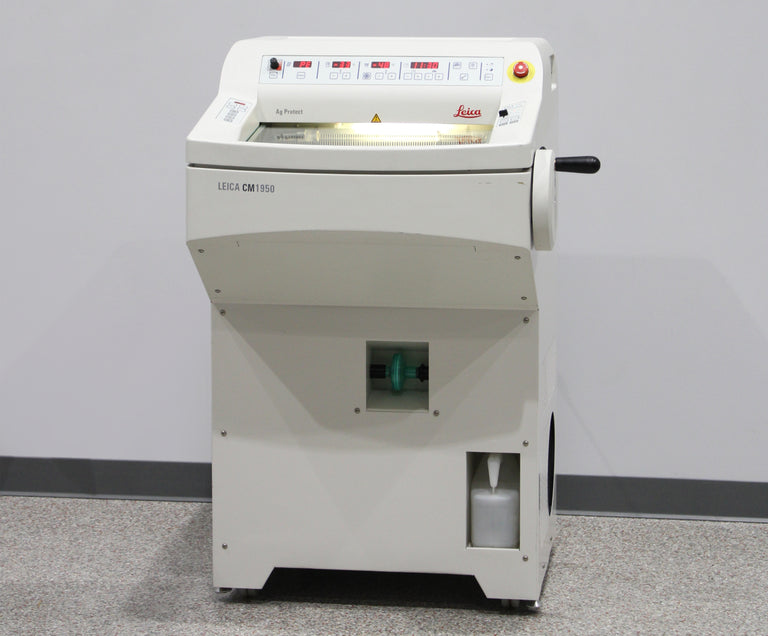 Leica CM1950 Cryostat Microtome 120V with Knife Holder and Vacuum Assist