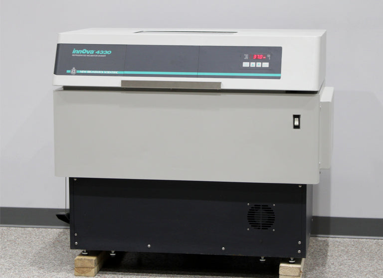 New Brunswick Scientific Innova 4330 M1193-1010 Refrigerated Incubator Shaker