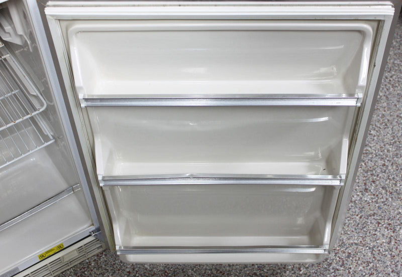 Marvel Scientific Undercounter Refrigerator Model 6CAR MA