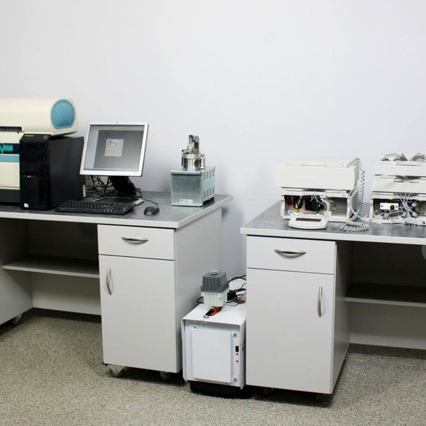 Wallac MDS Sciex MS2 Mass Spectrometer w/ HPLC Components, Vacuum Pump