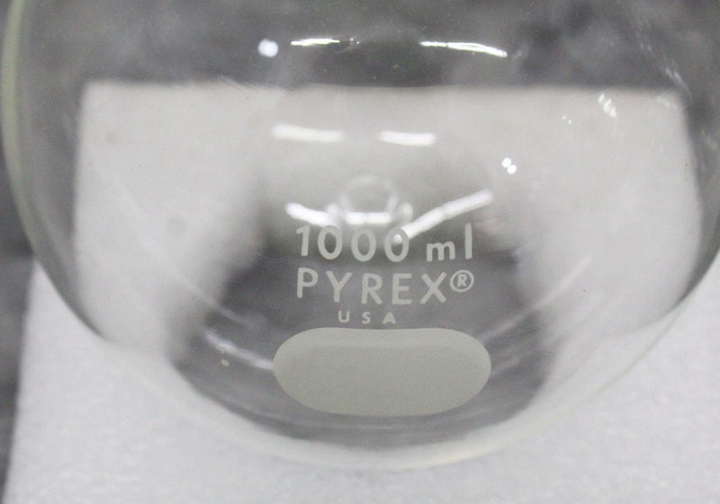 Pyrex 1000mL Boiling Flask  Round Bottom 
