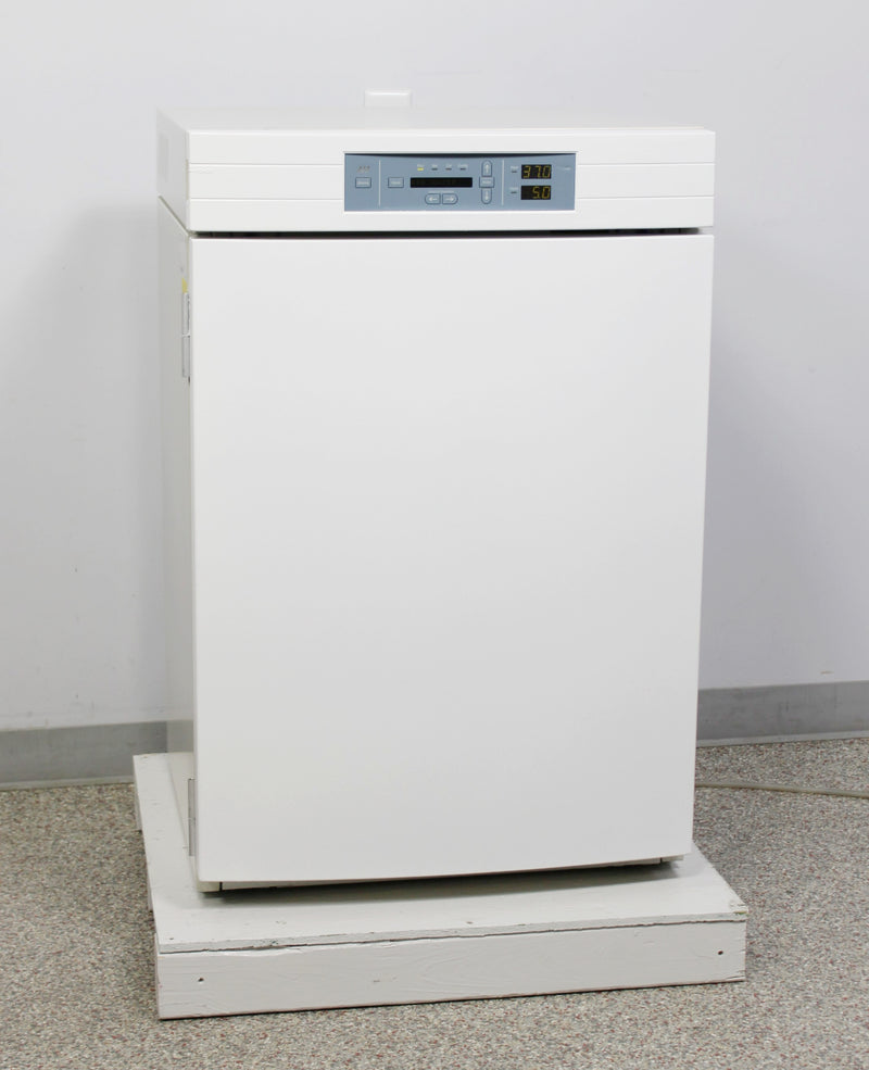 Thermo Forma 3110 Series II Water Jacket CO2 Incubator Forma 3130 w/ Shelves