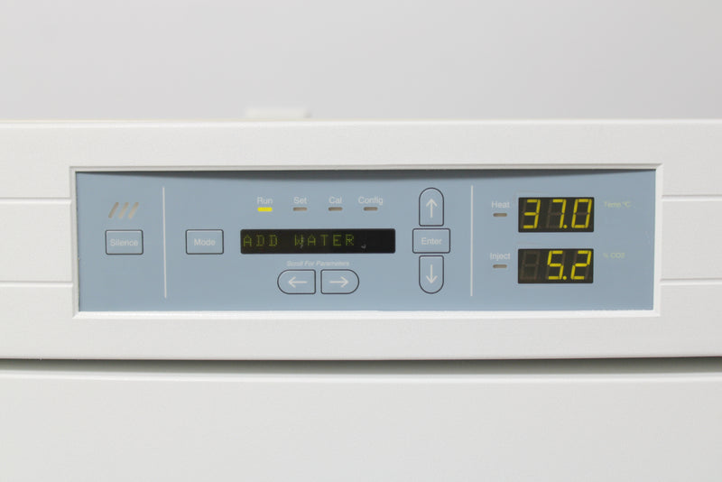 Thermo Forma 3110 Series II Water Jacket CO2 Incubator Forma 3130 w/ 3 Shelves