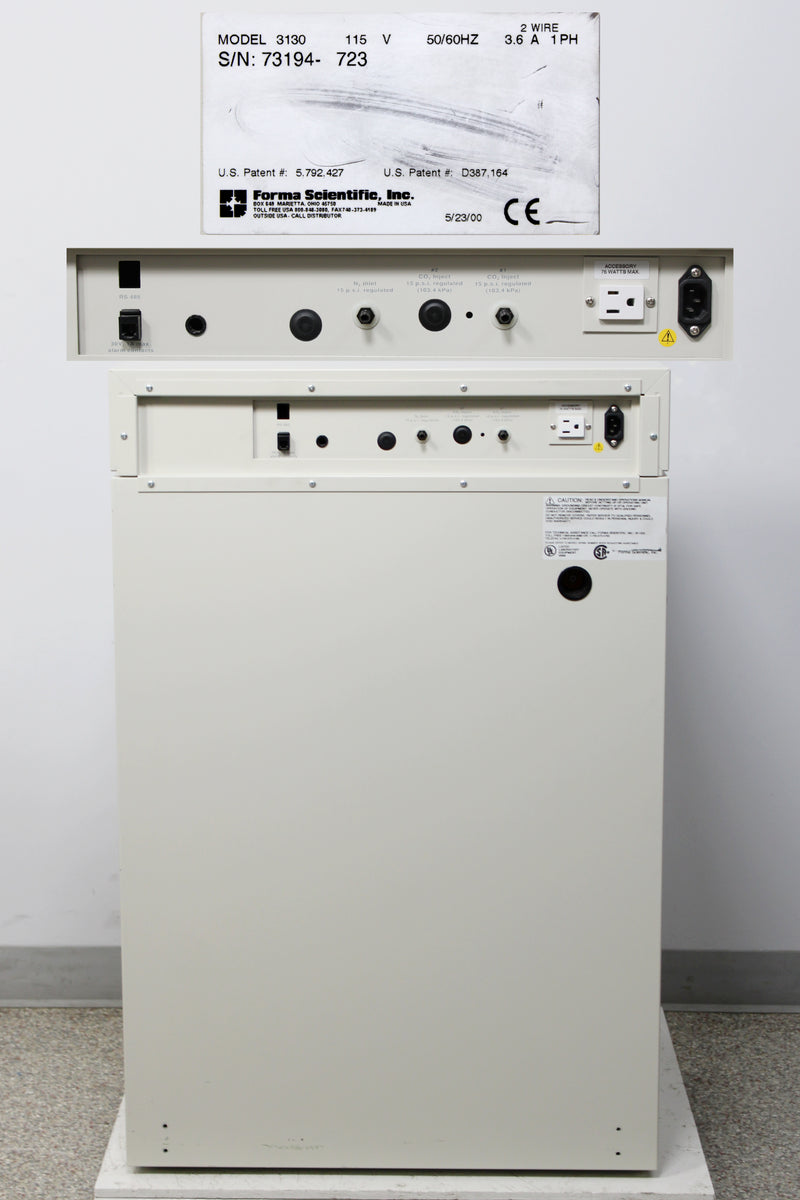 Thermo Forma 3110 Series II Water Jacket CO2 Incubator Forma 3130 w/ 3 Shelves